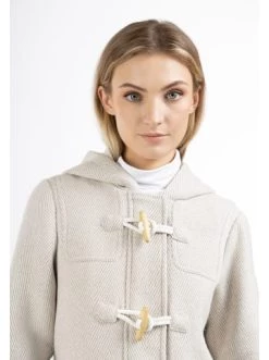 Besorgen 👍 Große Größen DreiMaster Klassik Fischgrat-Dufflecoat Nascita In Fischgräten Beige Günstig Kaufen 🛒 -Dreimaster-klassik Verkäufe dreimaster klassik fischgrat dufflecoat nascita in fischgraten beige 4